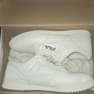 Fila Men's White Sneakers with Logo Accent